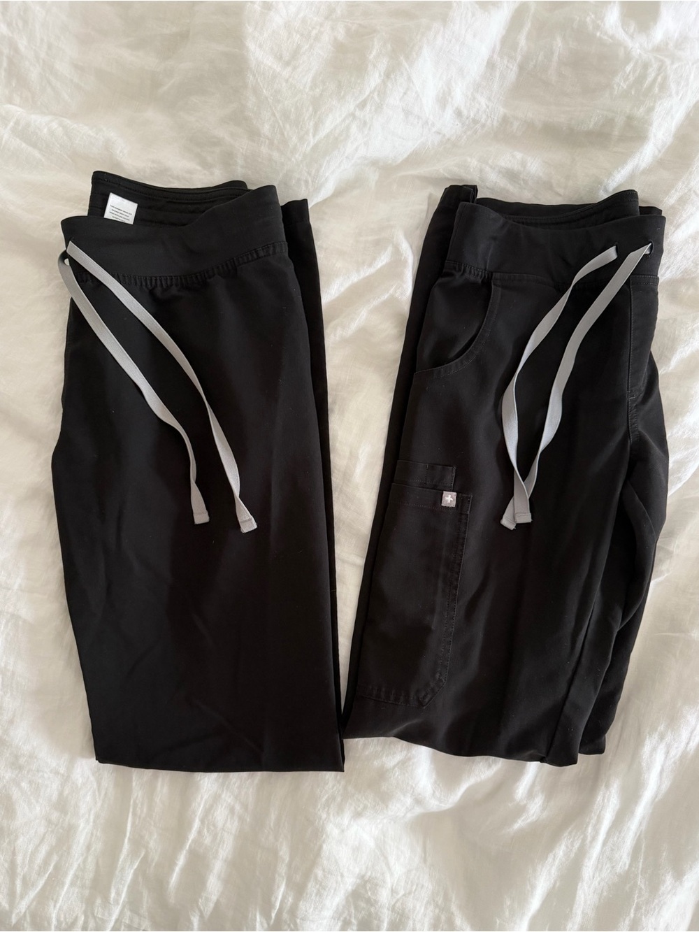 2 pairs XS/T Figs Scrub Pants